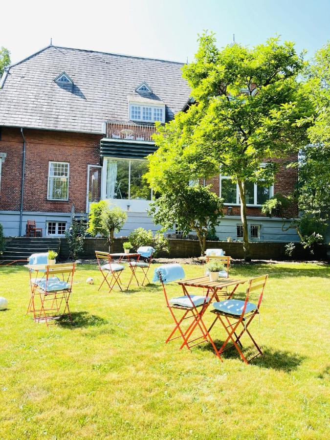 Aday - Aalborg Mansion - Open Bright Apartment With Garden ภายนอก รูปภาพ